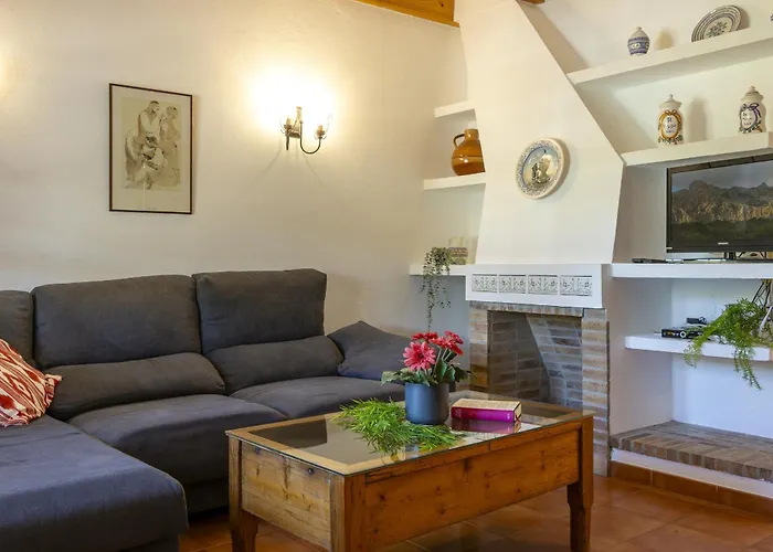 Seguinot By Homevillas360 * Поланко